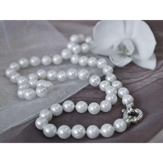Freshwater Pearl Jewelry: From Classic Elegance to Modern Trends
