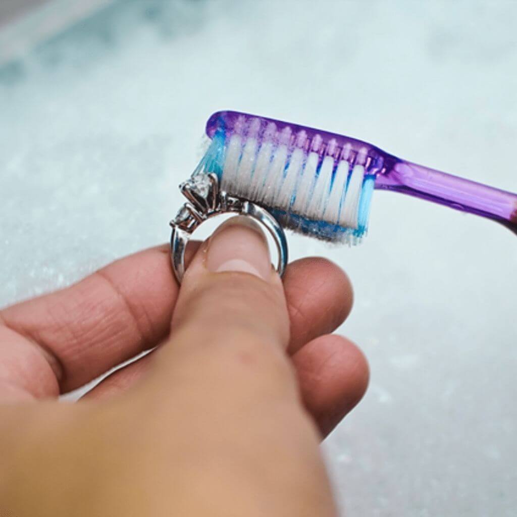 How To Clean Costume Fashion Jewelry