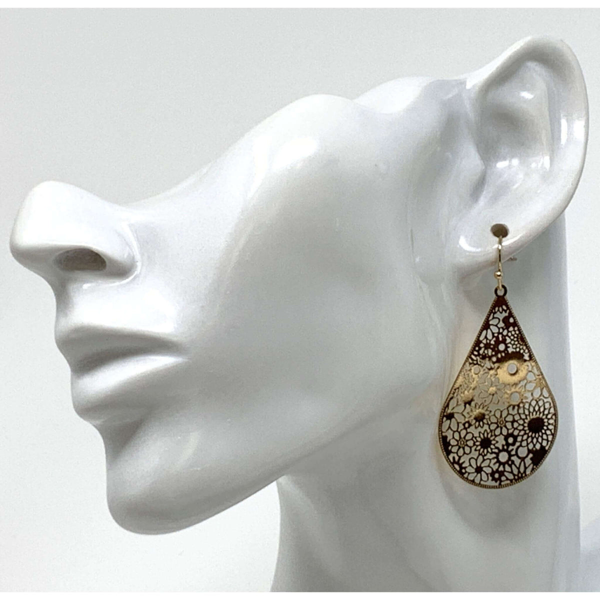 Delicate Flower Pattern Earrings for Women