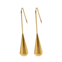 18K Gold Plated Teardrop Earrings for Women – Elegant Water Drop Design
