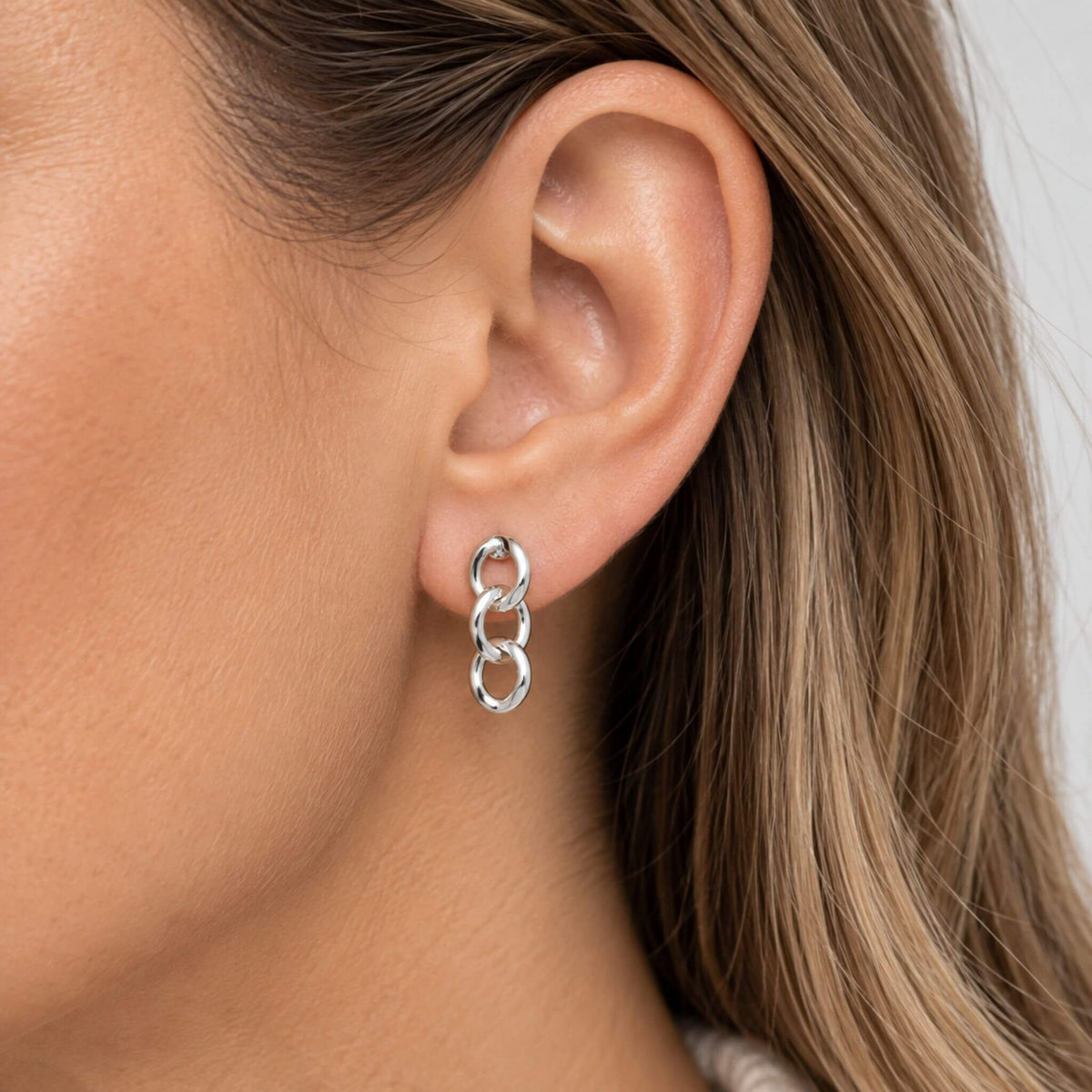 Silver chain link stud earring for women with three interlocking links