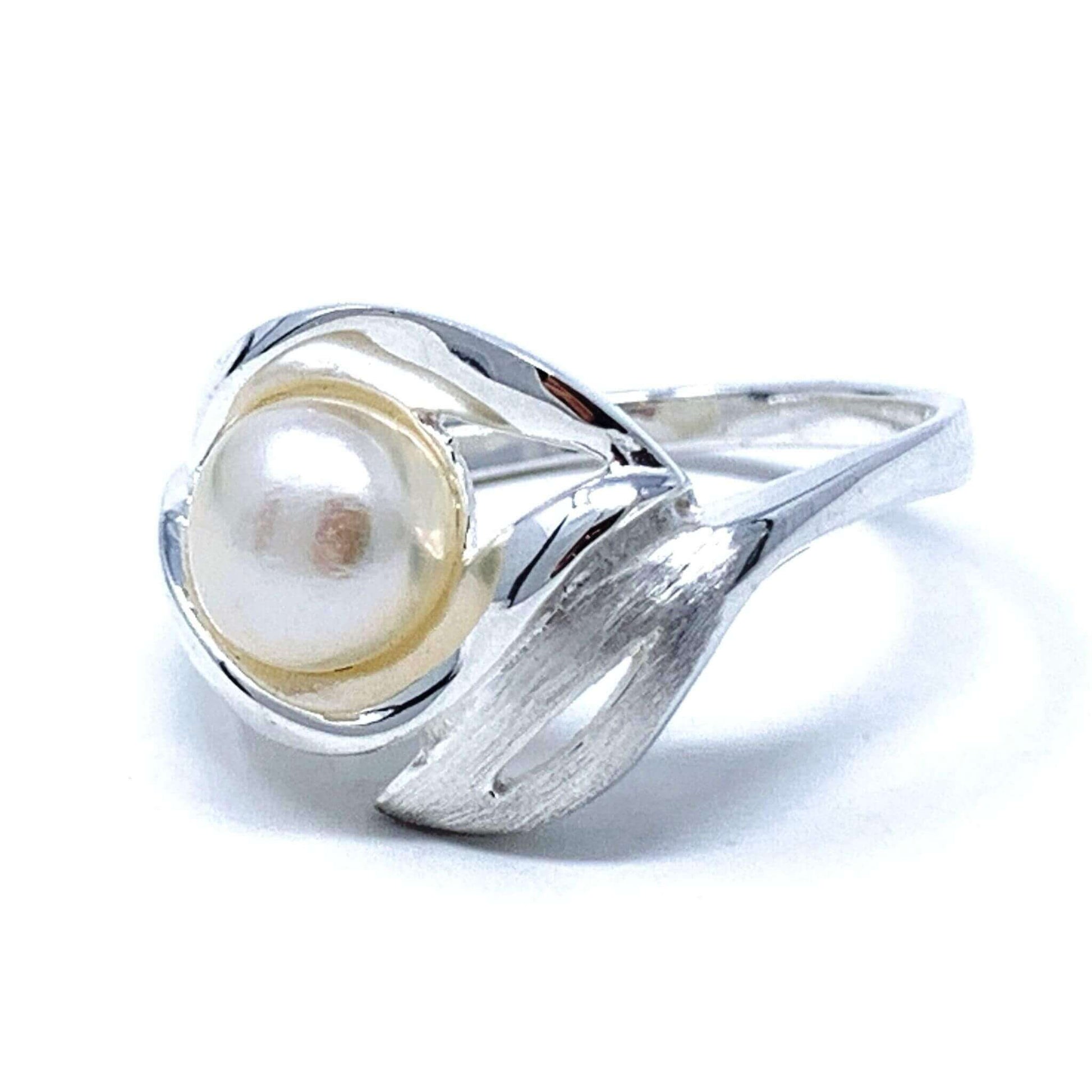 Sterling Silver Pearl Ring
